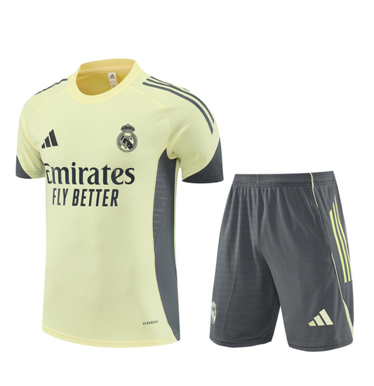 Ensemble t-shirt short real madrid jaune/gris 2025/26